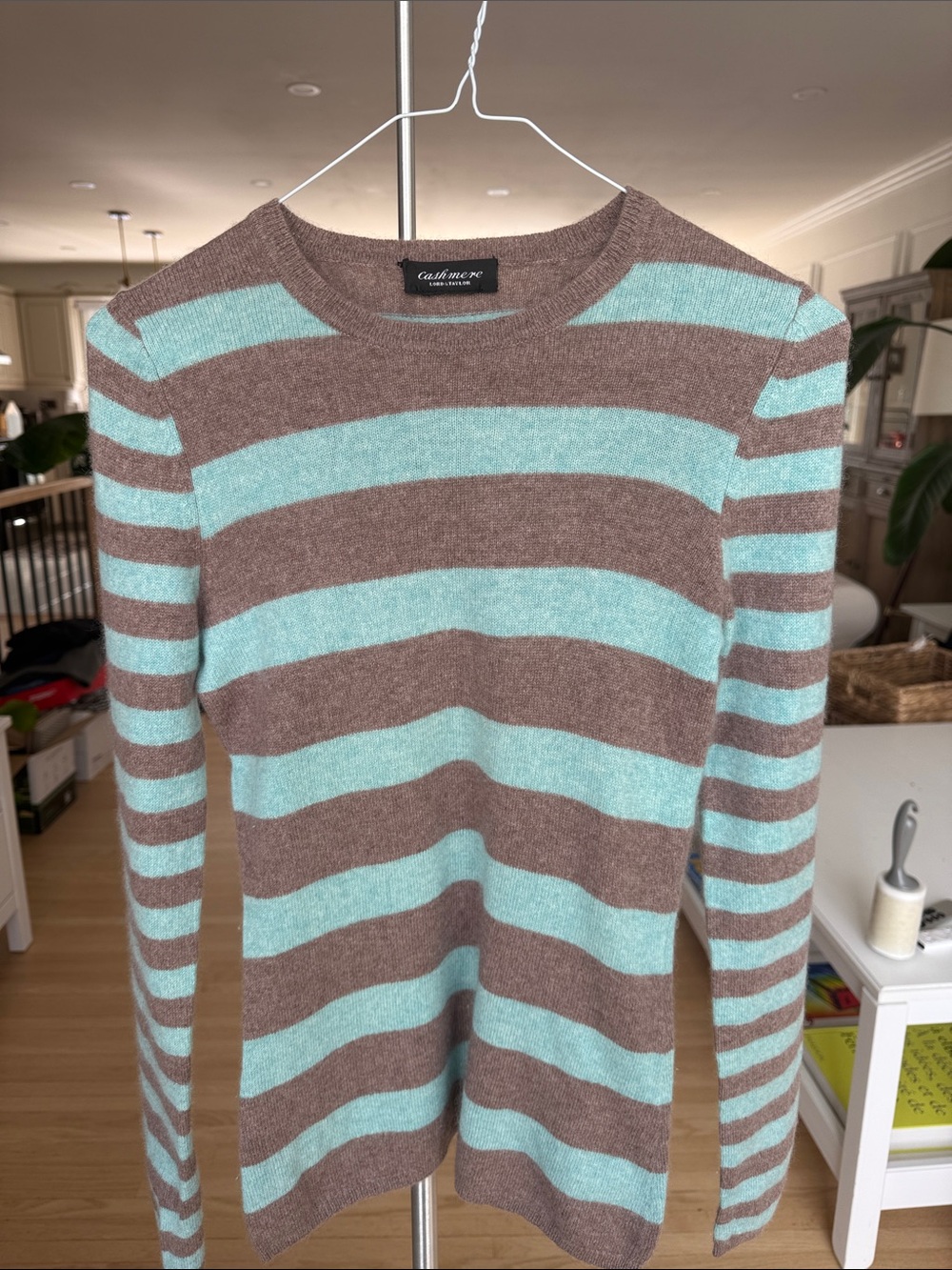 Lord & Taylor cashmere sweater in Brown and Light Blue